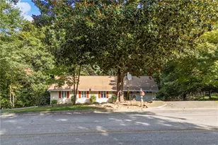 684 Honeysuckle Rd, Gainesville, GA 30501 - Photo 5