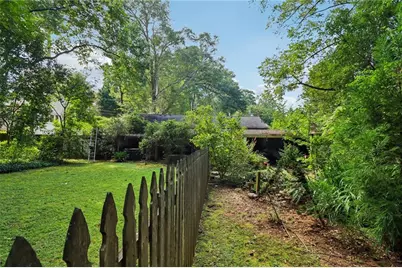 2267 Melante Drive NE, Atlanta, GA 30324 - Photo 35