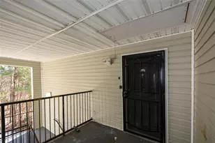 8304 Fairington Village Dr, Lithonia, GA 30038 - Photo 3