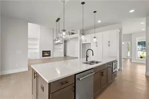 6945 Pond Vw Dr, Cumming, GA 30028 - Photo 9