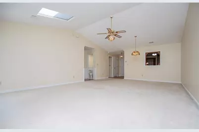 7125 Woodridge Lane, Union City, GA 30291 - Photo 9