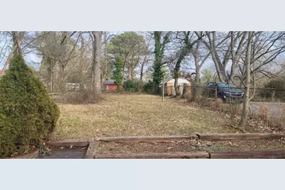 2410 Macon Drive, Atlanta, GA 30315 - Photo 17