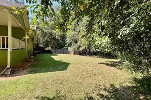 1372 Sir Knights Way, Lawrenceville, GA 30045 - Photo 37