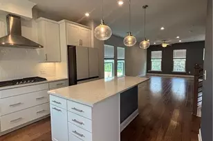 2551 Astaire Ct NW, Atlanta, GA 30318 - Photo 9