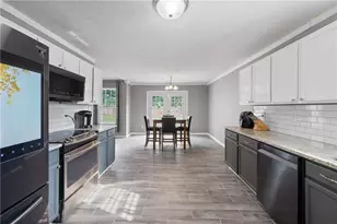 15 Savoy Park Dr, Covington, GA 30014 - Photo 9