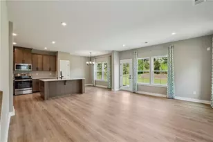 39 Clubview Dr, Hoschton, GA 30548 - Photo 7