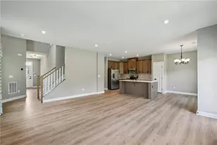 39 Clubview Dr, Hoschton, GA 30548 - Photo 3