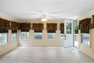 204 Simpson Cir NE, Cartersville, GA 30121 - Photo 5