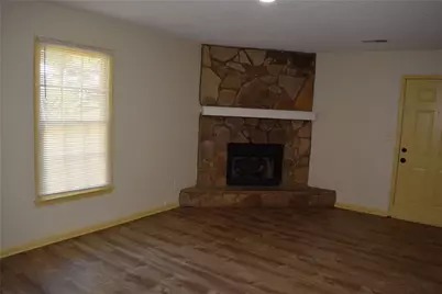 475 Holly Ridge Drive NW, Lilburn, GA 30047 - Photo 3