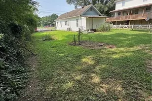 201 N King St, Calhoun, GA 30701 - Photo 3