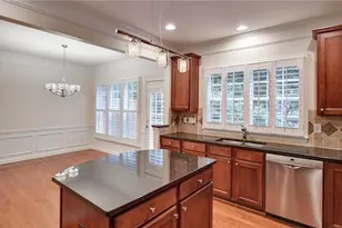 2804 Loftview Square, Atlanta, GA 30339 - Photo 9