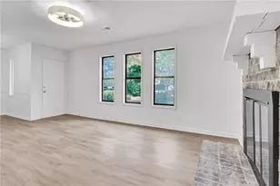 1010 Mathews Ct SE, Smyrna, GA 30080 - Photo 5