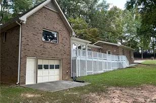 105 Benson Cir, Fayetteville, GA 30214 - Photo 3