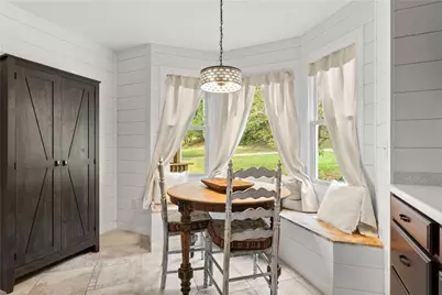 465 Emerald Parkway, Sugar Hill, GA 30518 - Photo 3