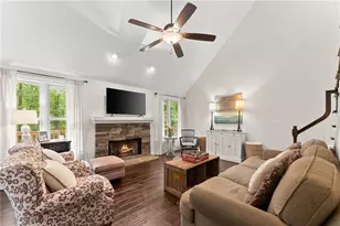 465 Emerald Pkwy, Sugar Hill, GA 30518 - Photo 7