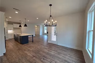 120 Poplar St, Buford, GA 30518 - Photo 11