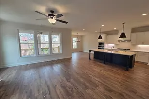 120 Poplar St, Buford, GA 30518 - Photo 9