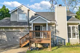 359 Scenic Ln, Auburn, GA 30011 - Photo 3