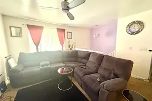 226 Stayman Dr, Riverdale, GA 30274 - Photo 3