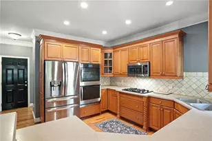 1046 Creek Side Dr, Canton, GA 30115 - Photo 9