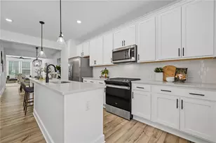 1507 Layton Ln NW, Atlanta, GA 30318 - Photo 7