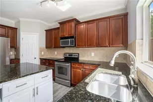 1184 Liberty Pkwy NW, Atlanta, GA 30318 - Photo 9