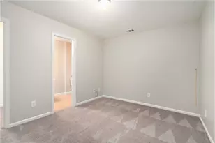 1184 Liberty Pkwy NW, Atlanta, GA 30318 - Photo 25