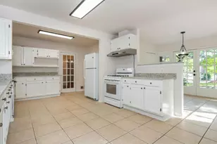 1392 Lively Ridge Rd NE, Atlanta, GA 30329 - Photo 17