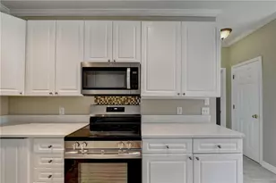 10750 Avian Dr, Alpharetta, GA 30022 - Photo 11