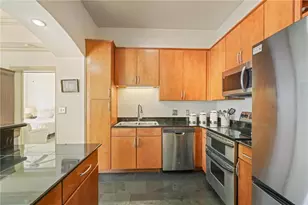 3445 Stratford Rd NE, Atlanta, GA 30326 - Photo 7