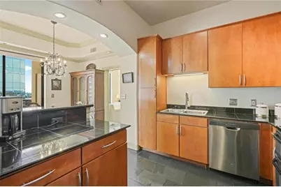 3445 Stratford Road NE #1207, Atlanta, GA 30326 - Photo 9