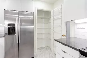 1005 Garden Ct, Atlanta, GA 30328 - Photo 11