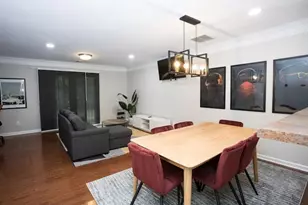 743 Crestwell Cir, Atlanta, GA 30331 - Photo 3