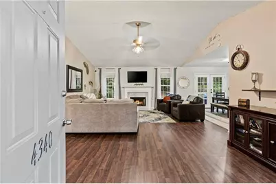 4340 Oak Creek Drive, Gainesville, GA 30506 - Photo 5