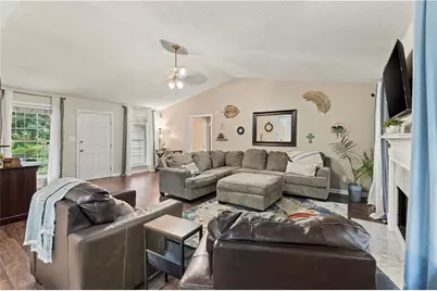 4340 Oak Creek Drive, Gainesville, GA 30506 - Photo 9