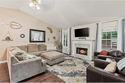 4340 Oak Creek Drive, Gainesville, GA 30506 - Photo 7