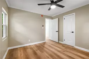 2146 Pinehurst Dr, Atlanta, GA 30344 - Photo 17