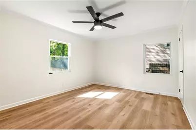 2146 Pinehurst Drive, Atlanta, GA 30344 - Photo 11