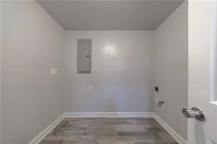 2591 Hood Ave, Atlanta, GA 30318 - Photo 15