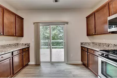 6737 Barker Station Walk, Sugar Hill, GA 30518 - Photo 11