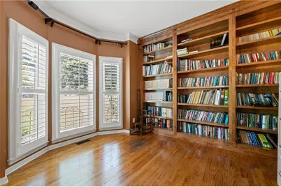 703 Overlook Point, Woodstock, GA 30189 - Photo 5