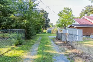 27 Oak St, Rome, GA 30161 - Photo 3