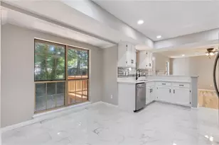 1321 Sweet Woods Dr, Lawrenceville, GA 30044 - Photo 9