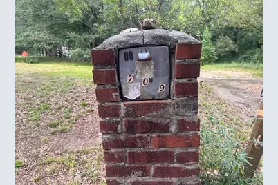 709 Ridge Avenue, Stone Mountain, GA 30083 - Photo 1