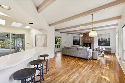 110 Stewart Drive, Atlanta, GA 30342 - Photo 15