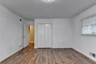 2414 Robin Hood Pl, Marietta, GA 30068 - Photo 17