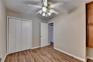 2414 Robin Hood Pl, Marietta, GA 30068 - Photo 13