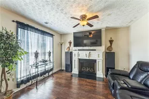 2512 Brittany Park Ln, Ellenwood, GA 30294 - Photo 5