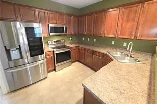 126 Wellbrook Ct NE, Conyers, GA 30012 - Photo 9