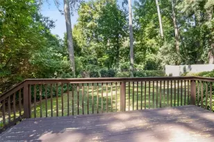 1660 Bristol Dr NE, Atlanta, GA 30329 - Photo 17